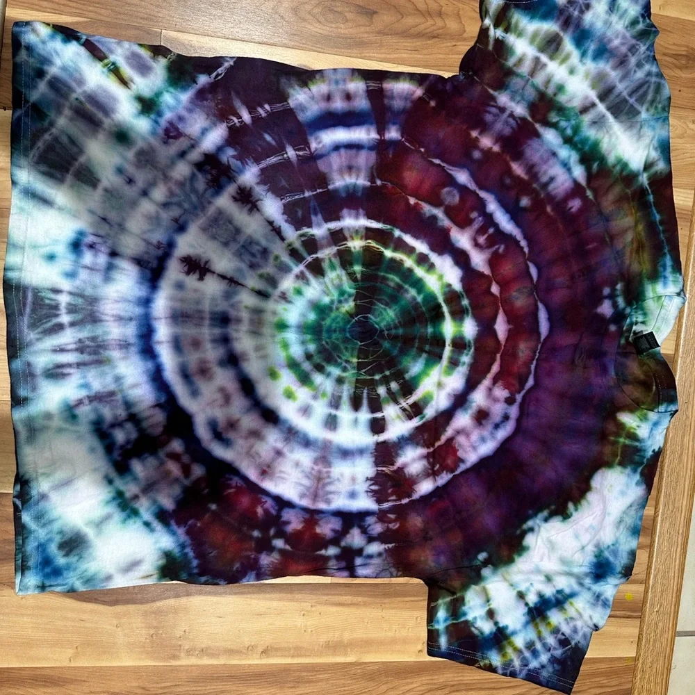 Women's Short Sleeve Tie-Dye Tee in Brown & White - Picture 2 of 3